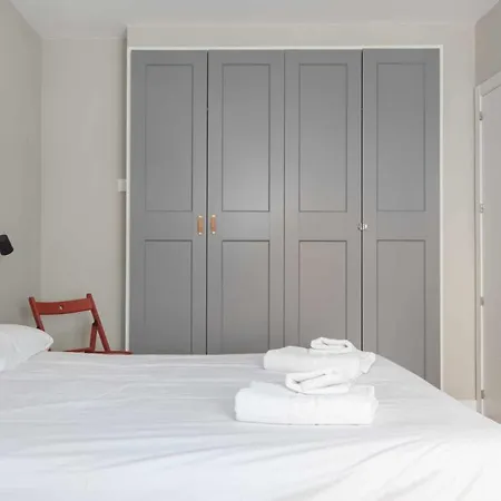 Homestay Casa Piolets Centro